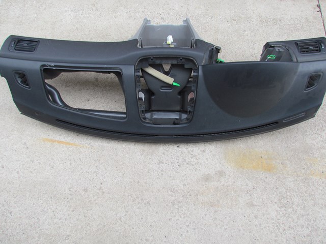 2004 Subaru Forester XT M/T Black Dash Assembly