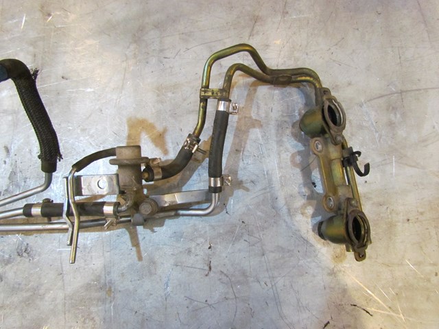 2004 Subaru Forester XT Turbo M/T Fuel Rails 