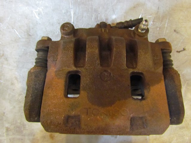 2004 Subaru Forester XT Turbo RH Passenger Front Brake Caliper