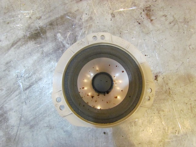 2004 Subaru Forester XT LH Rear Door Speaker 4