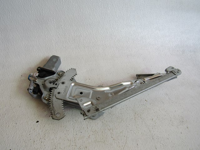 04 05 06 07 08 Subaru Forester XT LH Drivers Rear Window Motor
