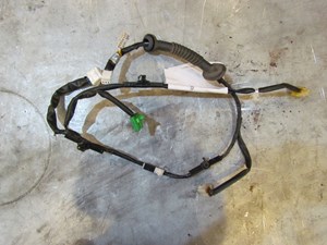 2004 Subaru Forester XT LH Drivers Rear Door Wiring 81822SA100