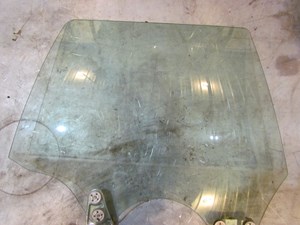 2004 Subaru Forester XT RH Passenger Rear Door Glass