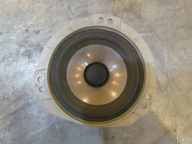 2004 Subaru Forester XT RH Passenger Rear Door Speaker