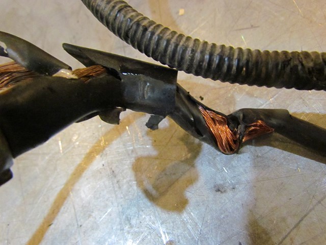 2004 Subaru Forester XT Battery Cables. Ground Damaged. SEE PICS