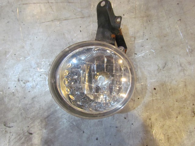 2004 Subaru Forester XT LH Driver Fog Light. Damaged. SEE PICS AND DESCRIPTION 