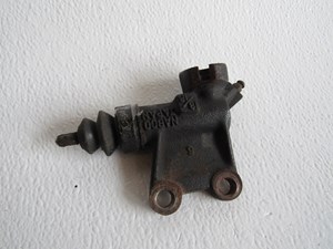 2004 Subaru Forester XT Clutch Slave Cylinder