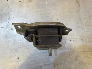 2004 Subaru Forester XT RH Engine Mount