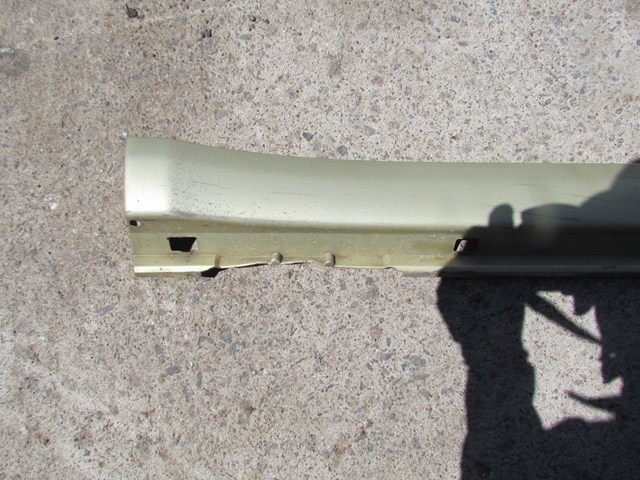 2004 Subaru Forester XT RH Passenger Side Skirt