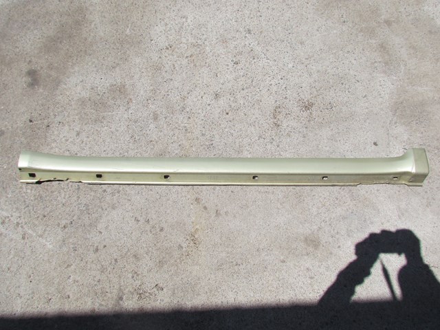 2004 Subaru Forester XT RH Passenger Side Skirt