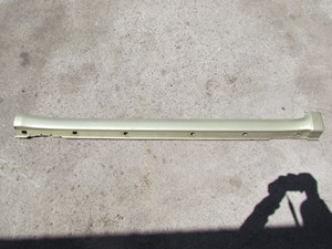 2004 Subaru Forester XT RH Passenger Side Skirt