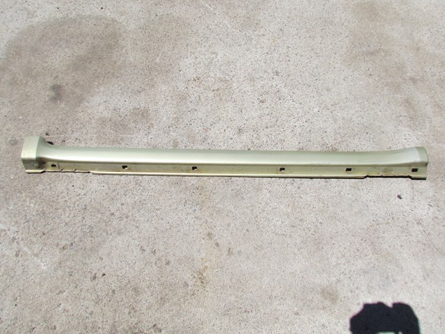 2004 Subaru Forester XT LH Drivers Side Skirt