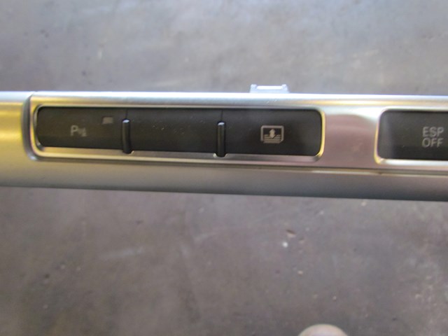 2006 Audi A8L Dash Trim With Switches. Minor Scratch. See Pictures