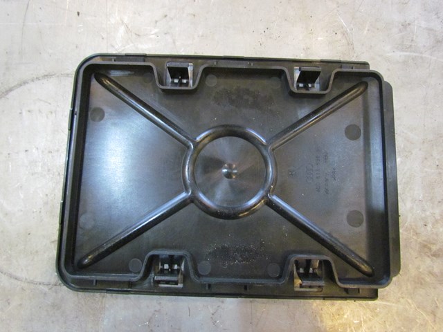 2006 Audi A8L Rear Seat Pass Through Cover 