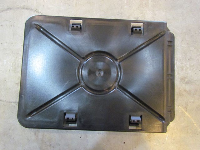 2006 Audi A8L Rear Seat Pass Through Cover 