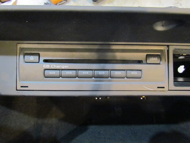 2006 Audi A8L Glove Box With Knee Air Bag And 6 Disk CD Changer 