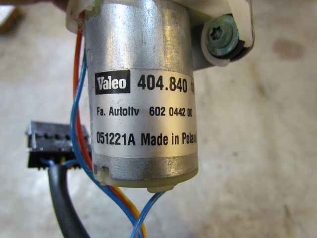 2006 Audi A8L RH Passenger Seat Belt Adjustment Motor 602044200