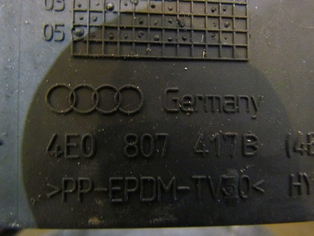 2006 Audi A8L Rear Reflector Above Bumper 4E0807417B