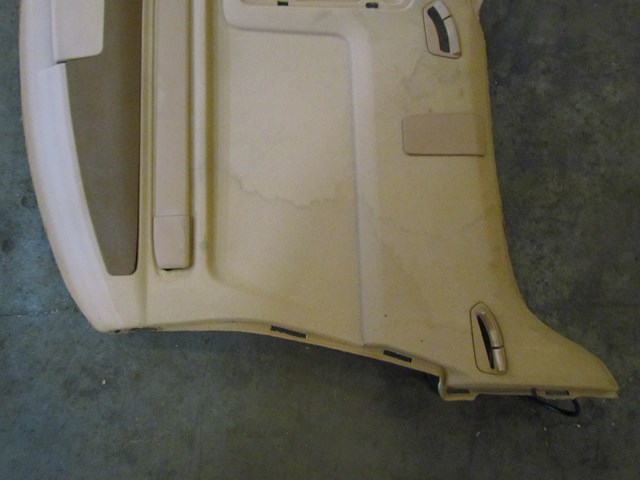 2006 Audi A8L Rear Parcel Shelf With Window Shade And 3rd Brake Light. See Pics.