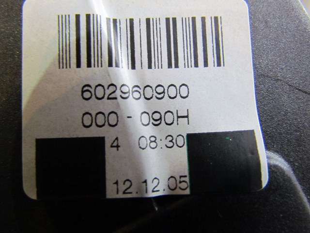 2006 Audi A8L Rear Center Seat Belt 