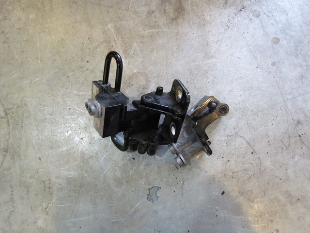 2006 Audi A8L RH Passenger Rear Door Hinge Set