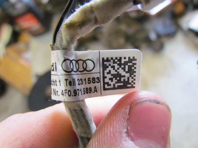 2006 Audi A8L Air Bag/Steering Wheel Sub Harness 4F0971589A