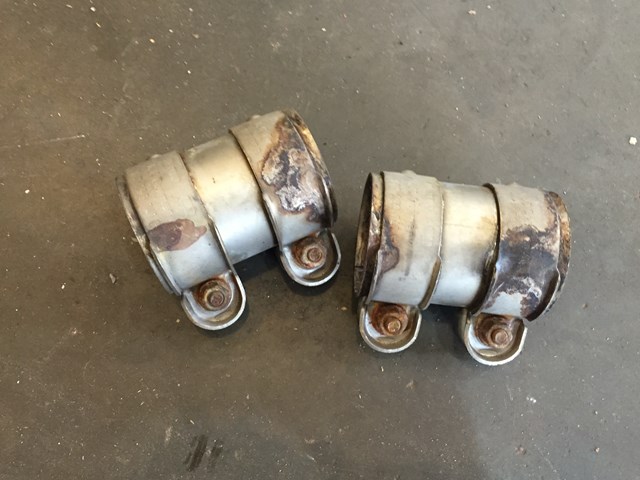 2006 Audi A8L Exhaust Clamp Set (2) 1K0 253 141