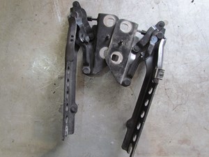 2006 Audi A8L Hood Hinge Set