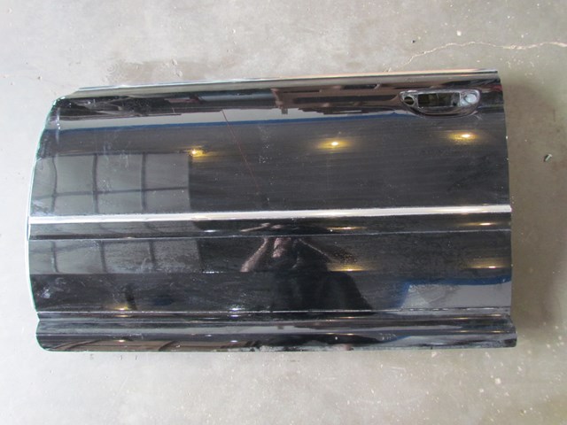 2006 Audi A8L LH Drivers Front Door Shell See Pics