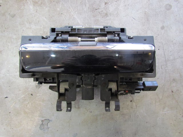 2006 Audi A8L RH Passenger Rear Exterior Door Handle Assembly