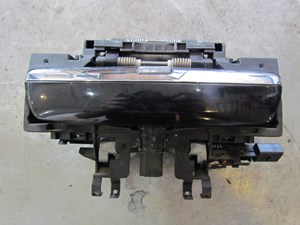 2006 Audi A8L RH Passenger Front Exterior Door Handle