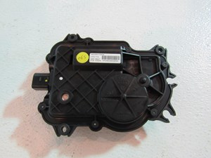 04 05 06 07 08 Audi A8L RH Front Door Close Assist Motor 4E0837059