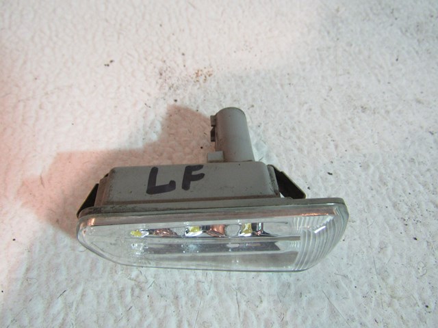 2006 Audi A8L LH Drivers Front Sidemarker Light