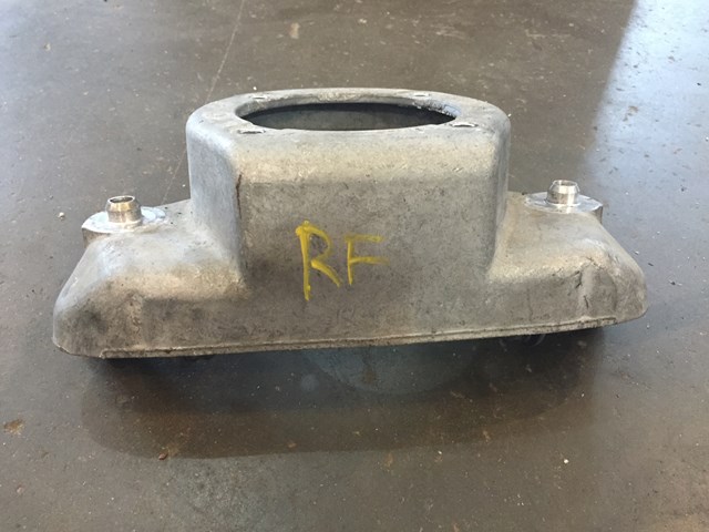 06 Audi A8L Front Passenger Right Strut Mount Control Arm Mount4E0 412 383 F   