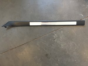 2006 Audi A8L Rear Left Door Sill