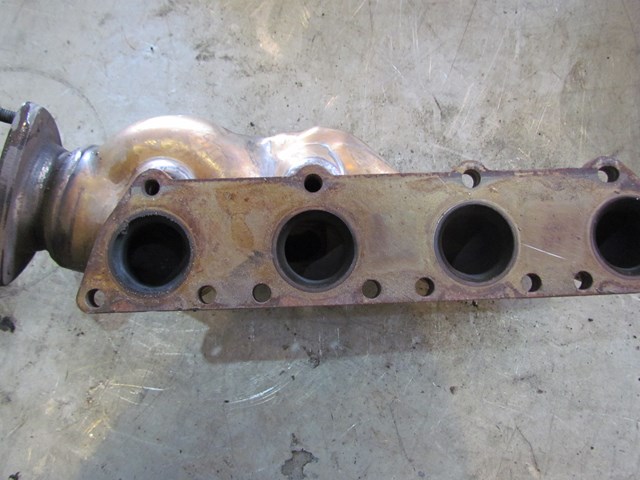 2006 Audi A8L Rh Passenger Exhaust Manifold