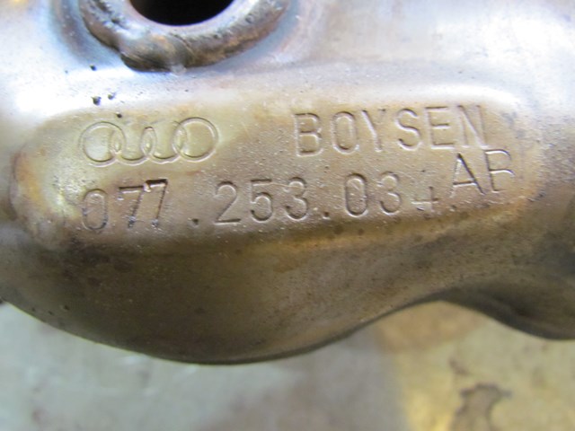 2006 Audi A8L Rh Passenger Exhaust Manifold