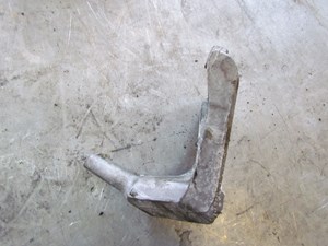 2006 Audi A8L RH Passenger Engine Mount Bracket 4E0 199 308