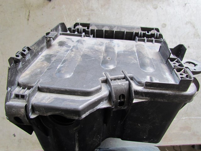 2006 Audi A8L Relay And Harness Junction Box