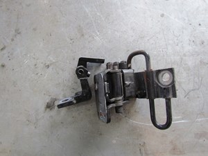 2006 Audi A8L LH Driver Front Door Hinge Set