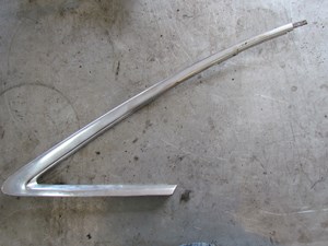 2006 Audi A8L RH Passenger Quarter Glass Chrome Trim