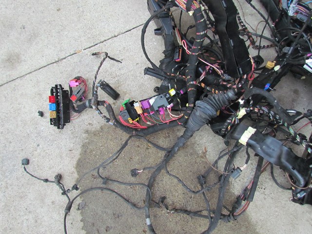 2006 Audi A8L Complete Body Harness. Damage, SEE PICTURES 