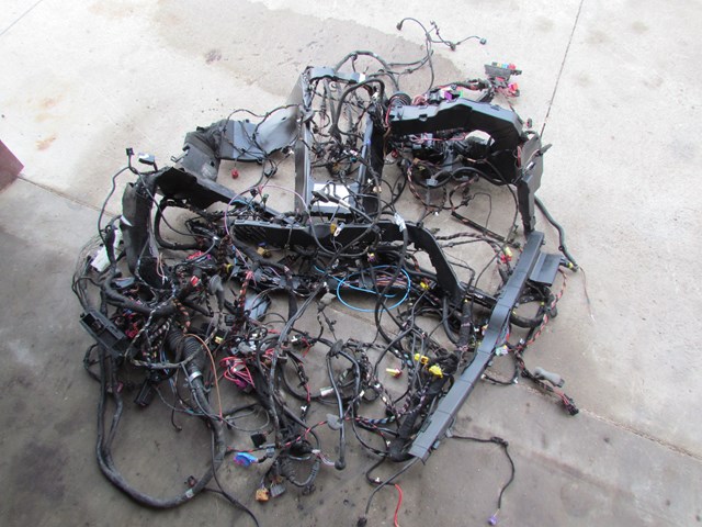 2006 Audi A8L Complete Body Harness. Damage, SEE PICTURES 
