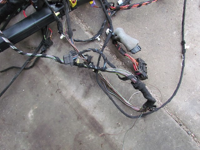 2006 Audi A8L Complete Body Harness. Damage, SEE PICTURES 