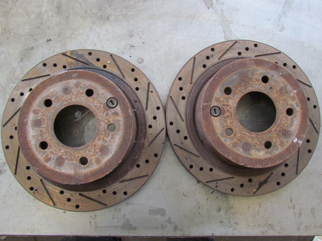 2003 Nissan 350Z Rear Drilled And Slotted Rotors, See Pictures
