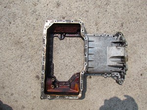 2006 Audi A8L 4.2 V8 Upper Oil Pan 077103603