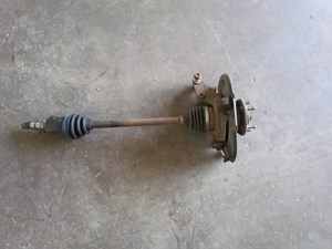 2007 Subaru Forester LH Drivers Front Spindle With Axle