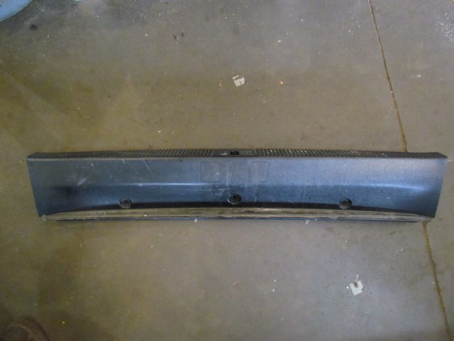 2004 Audi A8L Trunk Plate 4E0863471B