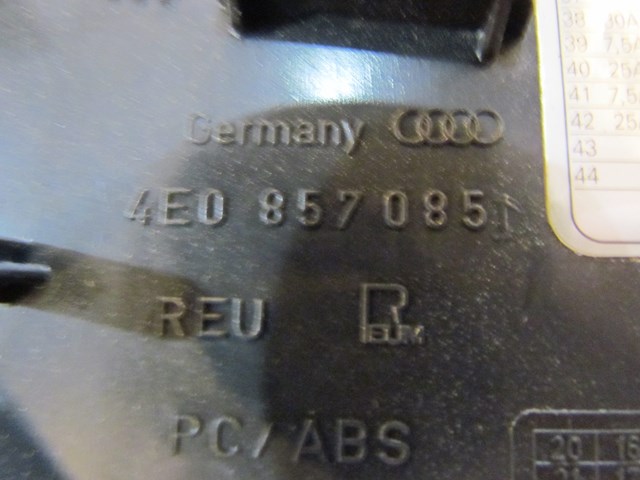 2004 Audi A8L LH Drivers Side Dash End Cap 4E0857085