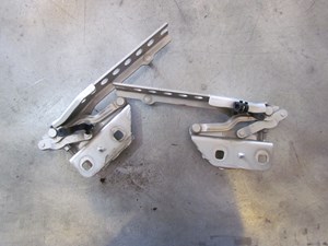 2004 Audi A8L Hood Hinge Set